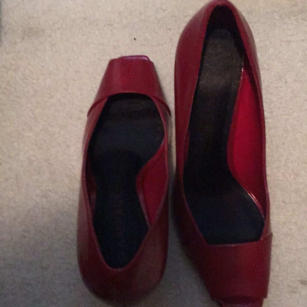 Peeptoe red heels